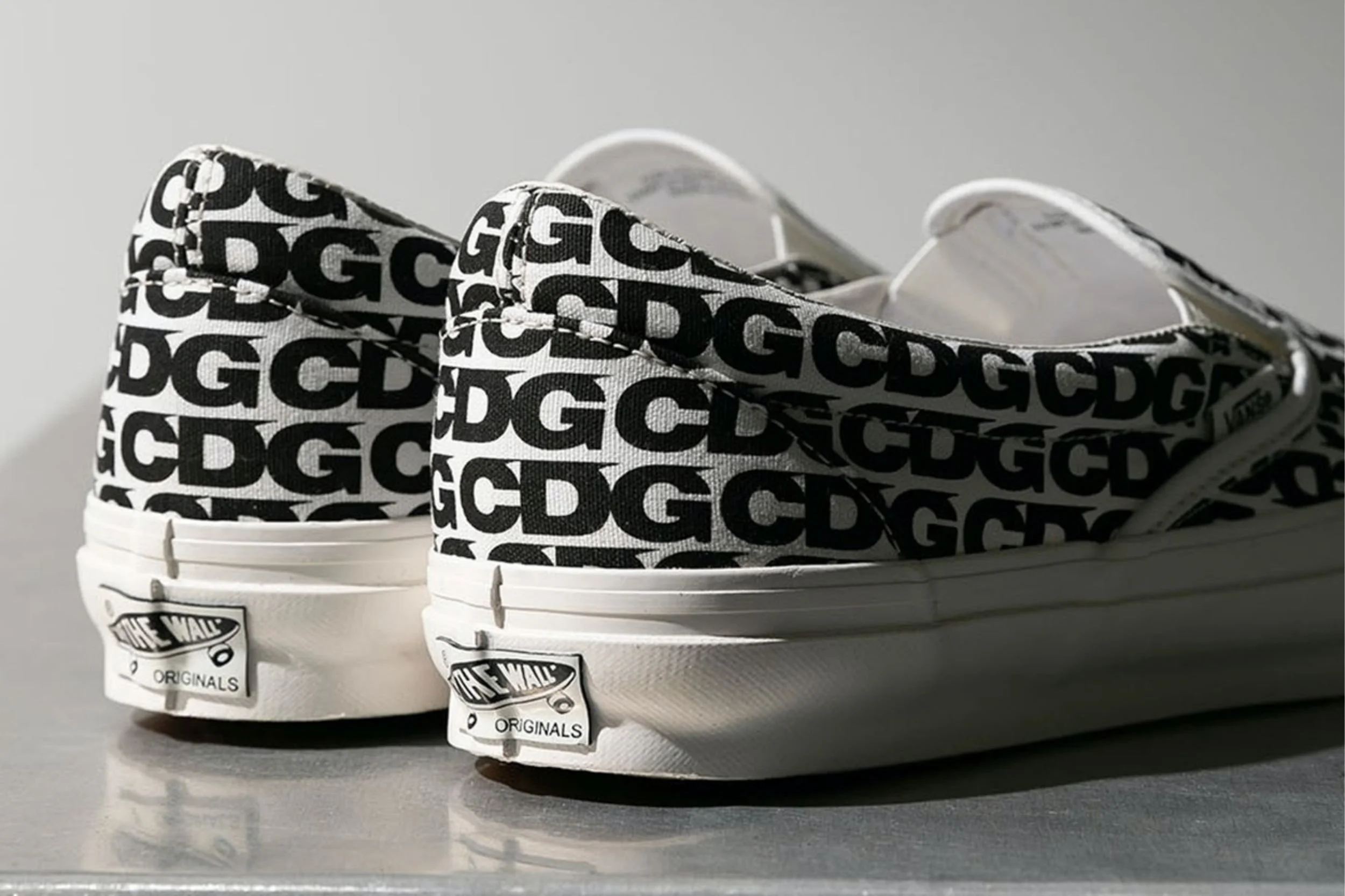 Cdg vans authentic online